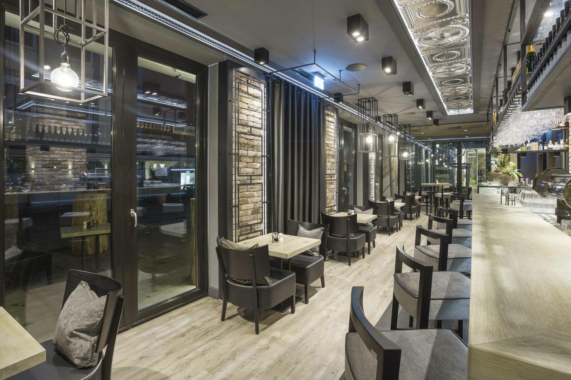 Hotel Daspaul Nuremberg ภายนอก รูปภาพ